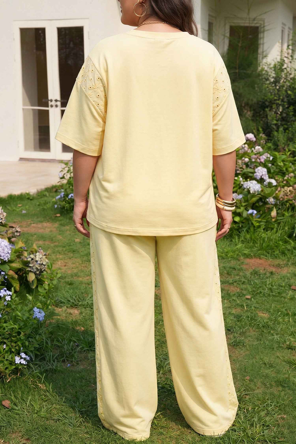Yellow Cream Solid Color Eyelet Lace Panel Accent Plus Size 2pcs Outfit